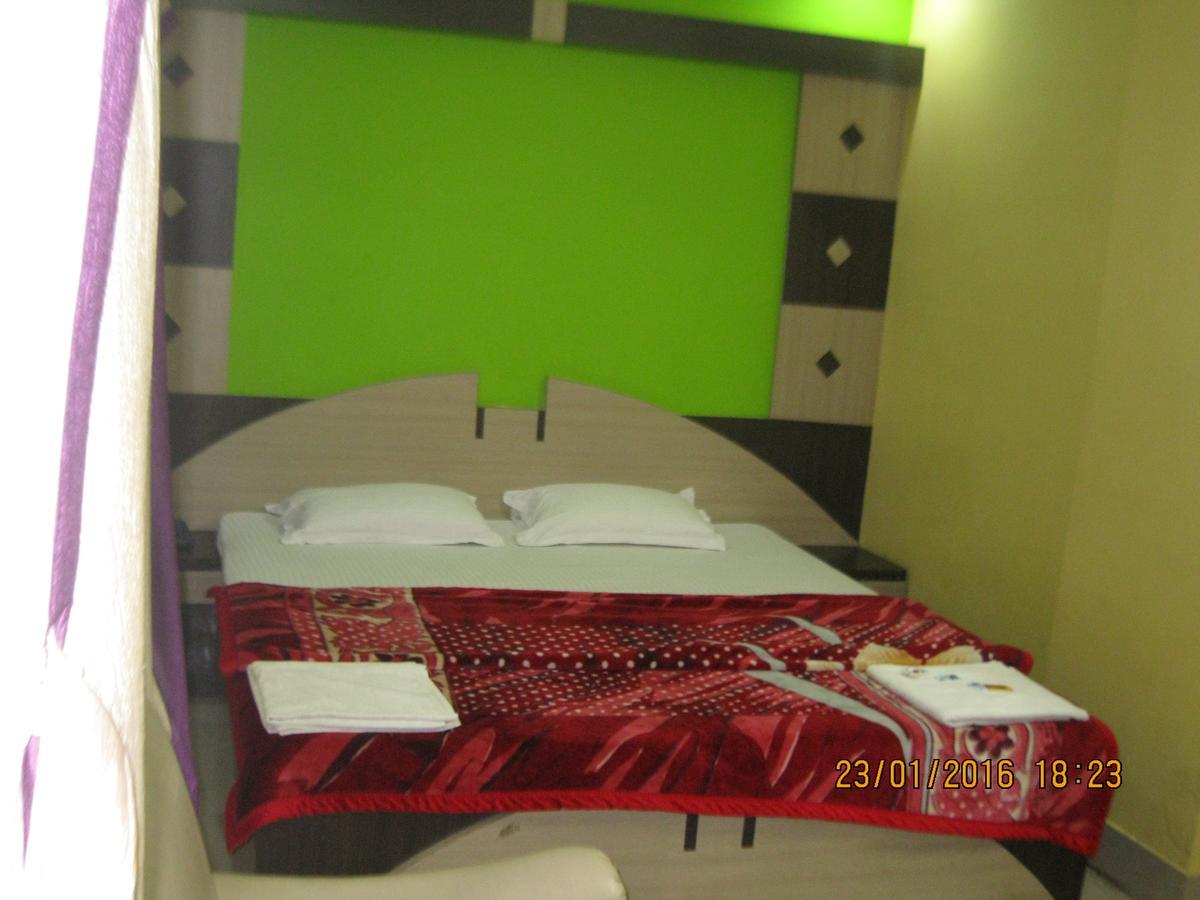 Hotel Srikrishna International Tarapith Esterno foto