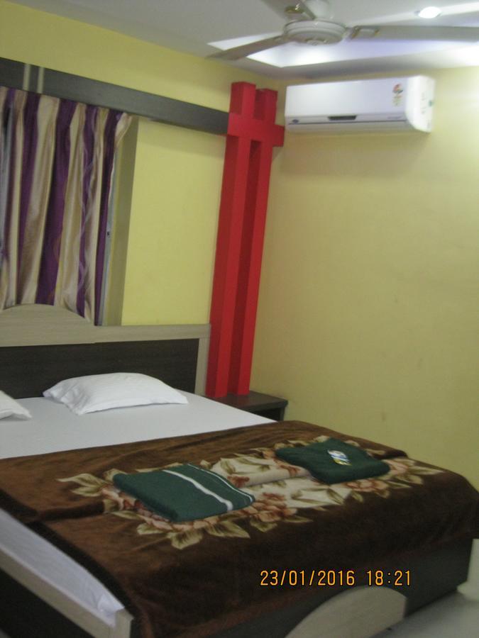 Hotel Srikrishna International Tarapith Esterno foto