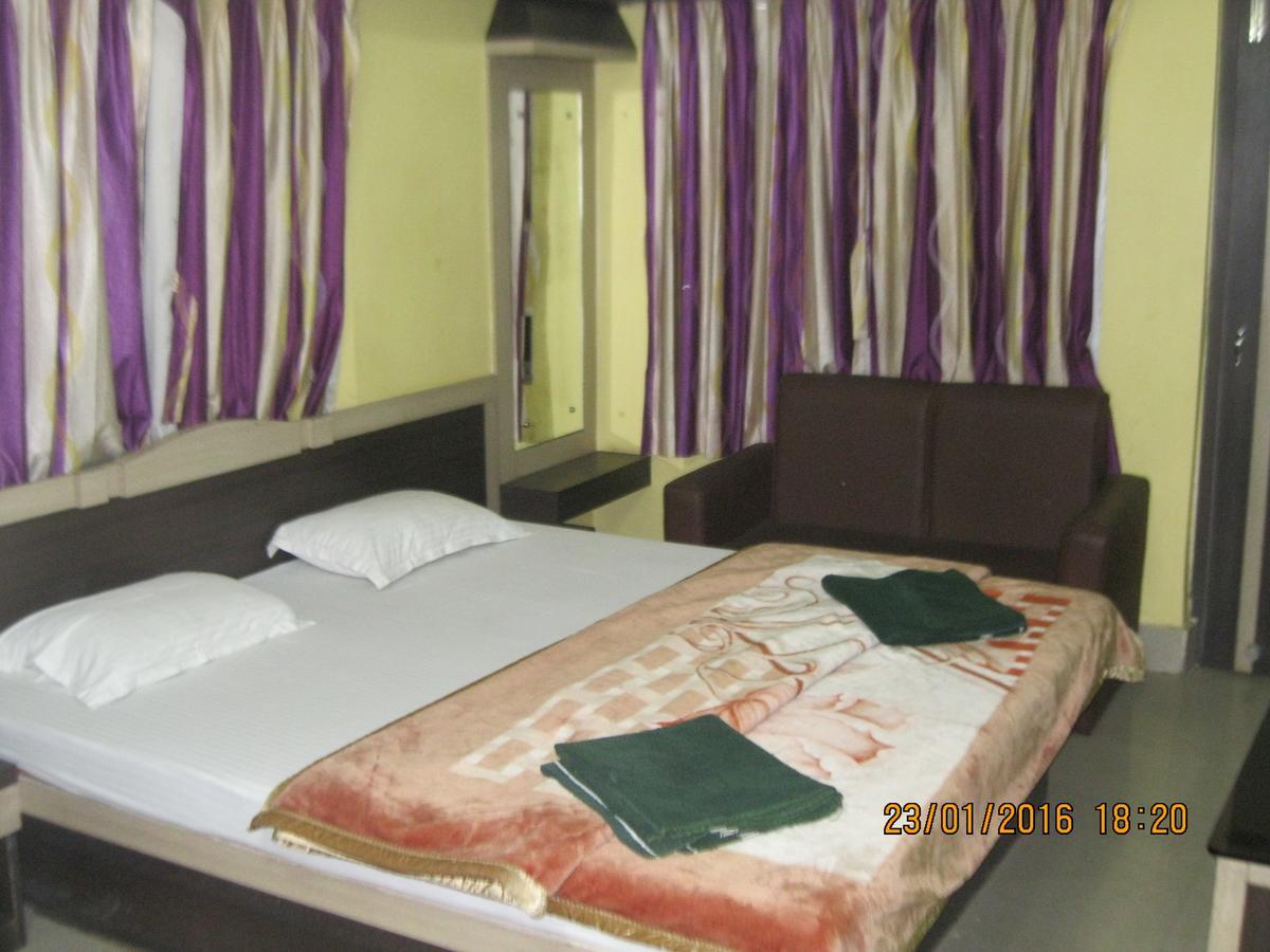 Hotel Srikrishna International Tarapith Esterno foto